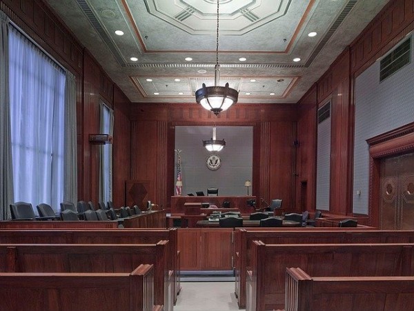 courtroom898931_640.jpg